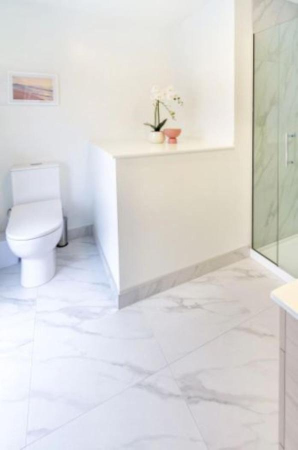 Serenity In The Centre: 2 Bed 2 Bath Christchurch Luaran gambar